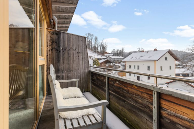Balkon mit Bergblick