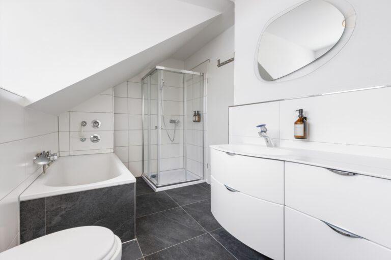 Begehbare Dusche & Badewanne